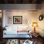 Molino Stucky Flat * Βενετία